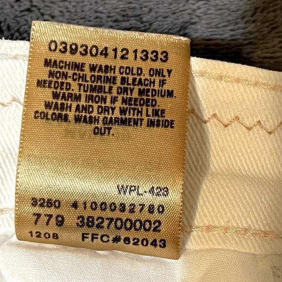 LEVI STRAUSS & CO. 515 JEANS SHORTS WHITE MID RISE SIZE 16 - Picture 10 of 11